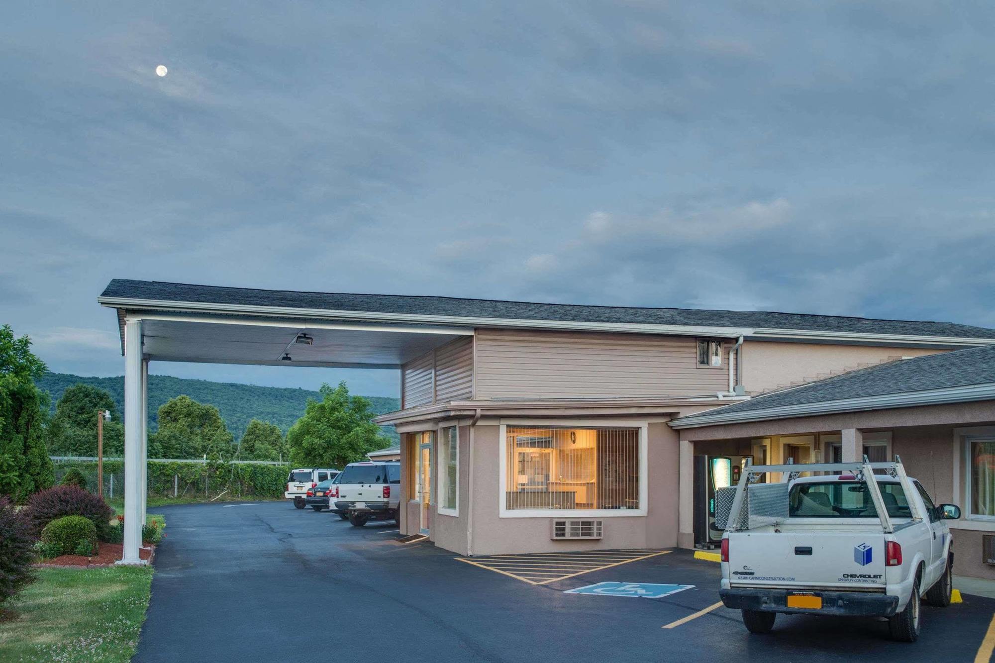 Travel Inn Хорсхедс Экстерьер фото